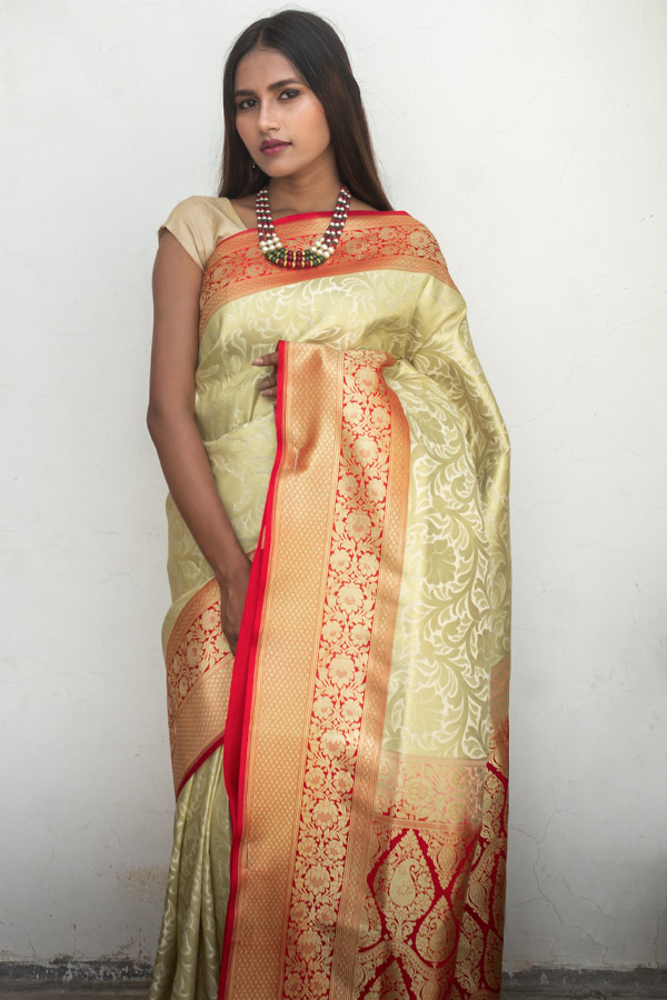 Banarasi Silk Sarees for Brides & Weddings - Types of Sarees & Looks |  WedMeGood