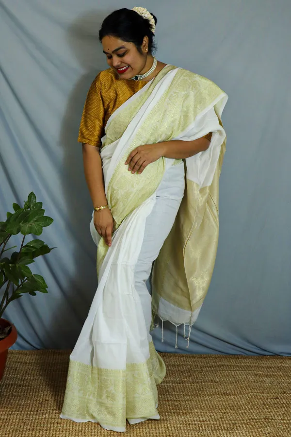 Unnati Silks White Cotton Woven Saree With Unstitched Blouse