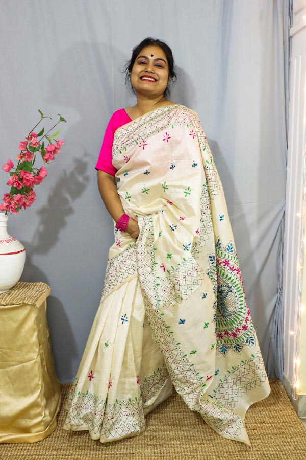 White-Saree-with-Multicolour-Kantha-Embroideries White Saree with Black Kantha Embroideries