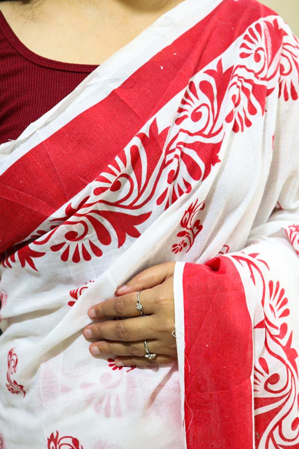 Laal-Saada-Alpona-Printed-Soft-Cotton-Saree2 Laal Saada Alpona Printed Soft Cotton Saree
